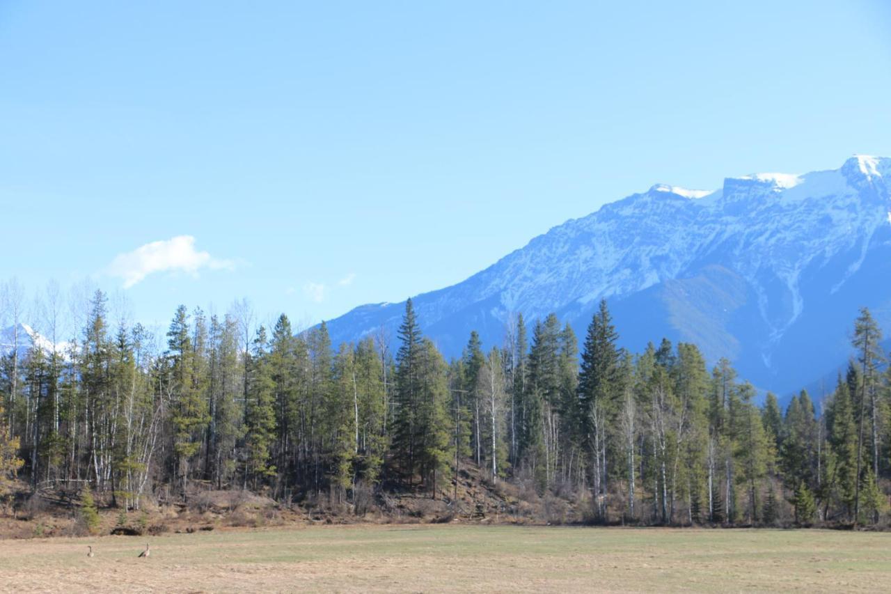 غولدن Rocky Mountain Cabins And Home المظهر الخارجي الصورة