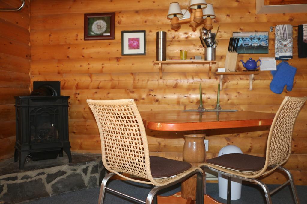 غولدن Rocky Mountain Cabins And Home المظهر الخارجي الصورة